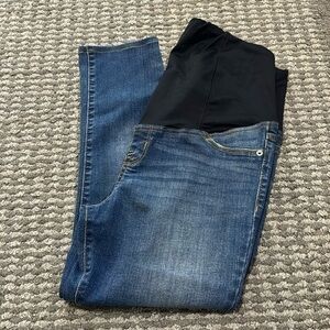 Woman’s Isabella Maternity Jeans sz 6